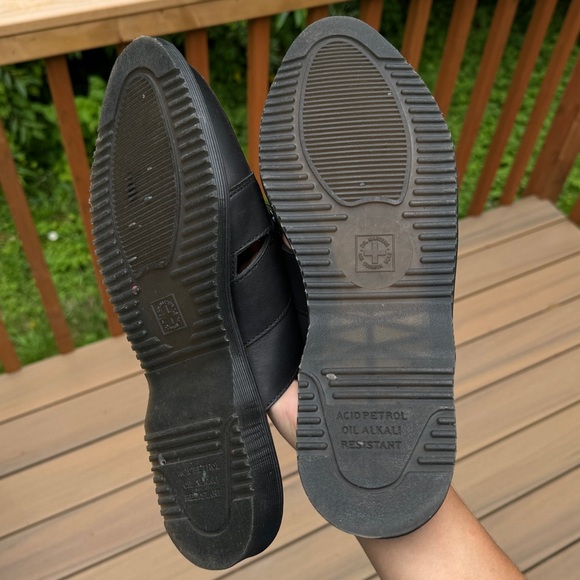 Dr Martens Nyro Leather Mule with Buckles - Picture 5 of 7